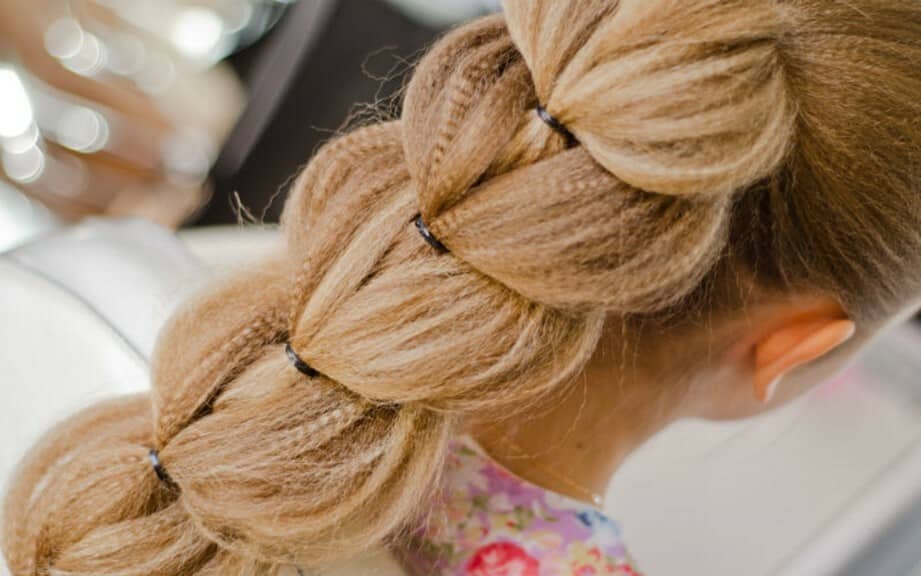 Плетение косы на выворот: 8 красивейших укладок на основе косички наизнанку